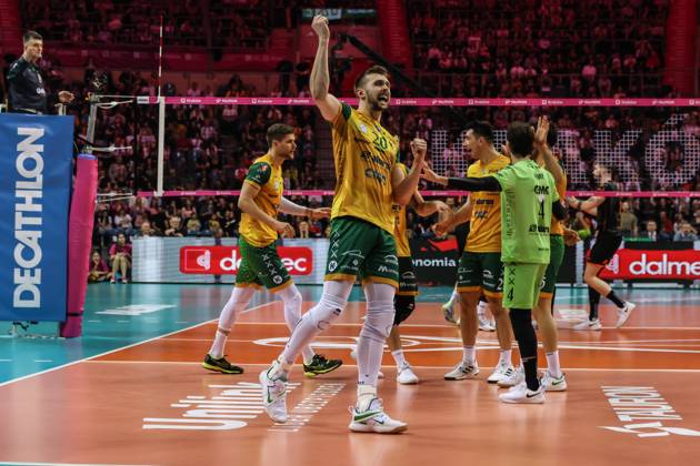 Tauron Polish Mens Volleyball Cup 2024 - final - Jastrzebski Wegiel vs Aluron CMC Warta Zawiercie 03.03.2024 Krakow (Cracow) Poland, Voleyball (siatkowka), Tauron Polish Mens Volleyball Cup - final (TAURON Puchar Polski Mezczyzn 2024), Sezon (Season) 2024, Jastrzebski Wegiel - Aluron CMC Warta Zawiercie op: Aluron CMC Warta Zawiercie, Mateusz Bieniek - win celebraion celebracja zwyciestwa) Copyright: xKonradxSwieradx 128A7643