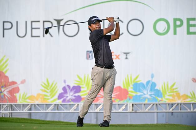RIO GRANDE, PR - MARCH 07: Satoshi Kodaira (JPN) watches his tee shot on 14 during Rd1 of the Puerto Rico Open at Grand Reserve Country Club (Old) on March 7, 2024, in Rio Grande, Puerto Rico. (Photo by Ken Murray Icon Sportswire) GOLF: MAR 07 PGA, Golf Herren Puerto Rico Open EDITORIAL USE ONLY Icon240307016