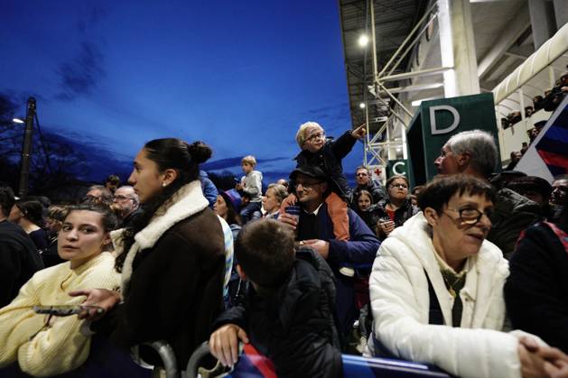 2024 Under 20 Six Nations Championship Round 5, Stade du Hameau, Pau, France 15 3 2024 France U20 vs England U20 France fans await the arrival of the players France fans await the arrival of the players 15 3 2024  Copyright: x INPHO DavexWinterx _WIN0292