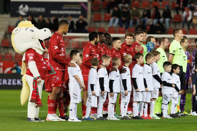 Essevee s players pictured ahead of a soccer match between SV Zulte Waregem and Beerschot VA, Friday 15 March 2024 in Waregem, on day 26 30 of the 2023-2024 Challenger Pro League second division of the Belgian championship. KURTxDESPLENTER  x89240652x