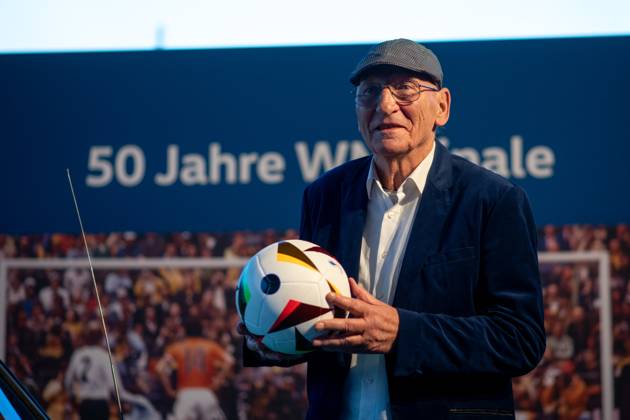Wolfgang Kleff Germany, World Champion 1974, third goalkeeper at the VW Talk on the occasion of 50 years World Cup Final, GER, Germany vs Netherlands, DFB Football National Team Men, Laenderspiel, Saison 2023 2024, 26 03 2024 DFB regulations prohibit any use of photographs as image sequences and or quasi video GER, Germany vs Netherlands, DFB Football National Team Men, Laenderspiel, Saison 2023 2024, 26 03 2024 Frankfurt am Main Copyright: xEibner-Pressefoto Memmlerx EP_MMR