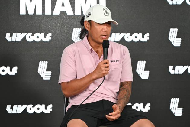 Anthony Kim Delivers Remarks On Injuries, Addiction, Hiatus And Return To Golf Anthony Kim is delivering remarks and answering questions from members of the media about his struggles with injuries and addiction, his 12-year hiatus, and his return to professional golf at Trump National Doral in Miami, Florida, on April 4, 2024. Anthony Ha-Jin Kim, an American professional golfer with three PGA, Golf Herren Tour wins, has participated in one Ryder Cup competition and one Presidents Cup competition. He has not played in a PGA Tour event since an injury in 2012. Miami United States Copyright: xKylexMazzax originalFilename:mazza-notitle240404_npJQI.jpg