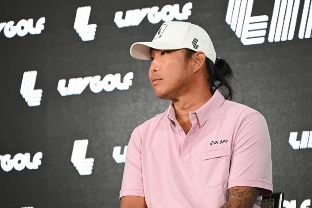 Anthony Kim Delivers Remarks On Injuries, Addiction, Hiatus And Return To Golf Anthony Kim is delivering remarks and answering questions from members of the media about his struggles with injuries and addiction, his 12-year hiatus, and his return to professional golf at Trump National Doral in Miami, Florida, on April 4, 2024. Anthony Ha-Jin Kim, an American professional golfer with three PGA, Golf Herren Tour wins, has participated in one Ryder Cup competition and one Presidents Cup competition. He has not played in a PGA Tour event since an injury in 2012. Miami United States Copyright: xKylexMazzax originalFilename:mazza-notitle240404_npuvN.jpg