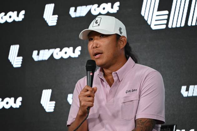 Anthony Kim Delivers Remarks On Injuries, Addiction, Hiatus And Return To Golf In Miami - 04 Apr 2024 Anthony Kim delivers remarks and answers questions from members of the media on his struggles with battling injuries and addiction, taking a 12-year hiatus and returning to professional Golf at Trump National Doral in Miami. Miami United States Copyright: xKylexMazzax xSOPAxImagesx KMZ_5446