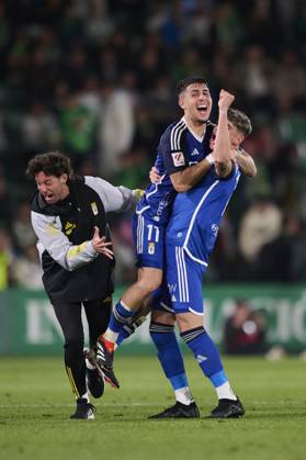 LaLiga Hypermotion, Elche CF v Real Oviedo ELCHE, SPAIN - APRIL 5: Viti Rozada Right Winger of Real Oviedo celebrates after scoring his team s second goal during the LaLiga Hypermotion match between Elche CF and Real Oviedo at Manuel Martinez Valero Stadium, on April 5, 2024 in Elche, Spain. (Photo By Francisco Macia Photo Players Images) Elche Estadio Manuel Martinez Valero Alicante Spain Copyright: xFranciscoxMacia PhotoxPlayersxImagesx