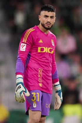LaLiga Hypermotion, Elche CF v Real Oviedo ELCHE, SPAIN - APRIL 5: Leo Roman Goalkeeper of Real Oviedo looks on during the LaLiga Hypermotion match between Elche CF and Real Oviedo at Manuel Martinez Valero Stadium, on April 5, 2024 in Elche, Spain. (Photo By Francisco Macia Photo Players Images) Elche Estadio Manuel Martinez Valero Alicante Spain Copyright: xFranciscoxMacia PhotoxPlayersxImagesx