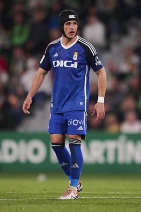 LaLiga Hypermotion, Elche CF v Real Oviedo ELCHE, SPAIN - APRIL 5: Luismi Sanchez Defensive Midfield of Real Oviedo looks on during the LaLiga Hypermotion match between Elche CF and Real Oviedo at Manuel Martinez Valero Stadium, on April 5, 2024 in Elche, Spain. (Photo By Francisco Macia Photo Players Images) Elche Estadio Manuel Martinez Valero Alicante Spain Copyright: xFranciscoxMacia PhotoxPlayersxImagesx