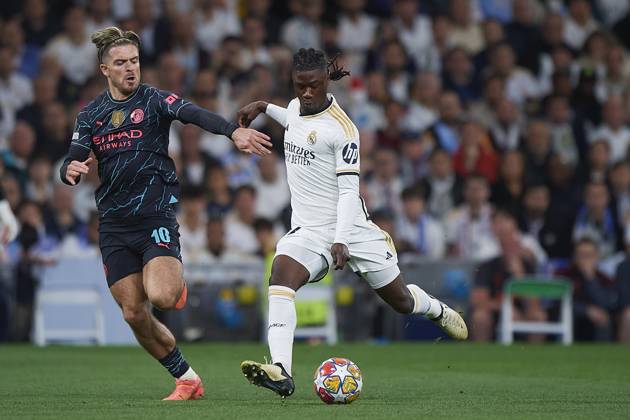2024-04-09 Real Madrid CF v Manchester City - Quarter-final First Leg - UEFA Champions League 2023 24 MADRID, SPAIN - APRIL 9: Eduardo Camavinga of Real Madrid CF competes for the ball with Jack Grealish of Manchester City during the Quarter-final First Leg - UEFA Champions League match between Real Madrid CF and Manchester City at Estadio Santiago Bernabeu on April 9, 2024 in Madrid, Spain. (Photo by Pablo Morano BSR Agency) Madrid Spain Content not available for redistribution in The Netherlands directly or indirectly through any third parties. Copyright: xBSRxAgencyx