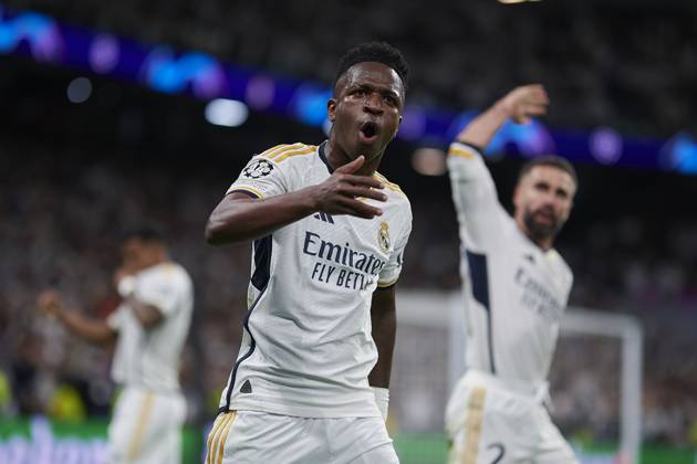 2024-04-09 Real Madrid CF v Manchester City - Quarter-final First Leg - UEFA Champions League 2023 24 MADRID, SPAIN - APRIL 9: Vinicius Junior and Dani Caravajal of Real Madrid CF celebrates a goal during the Quarter-final First Leg - UEFA Champions League match between Real Madrid CF and Manchester City at Estadio Santiago Bernabeu on April 9, 2024 in Madrid, Spain. (Photo by Pablo Morano BSR Agency) Madrid Spain Content not available for redistribution in The Netherlands directly or indirectly through any third parties. Copyright: xBSRxAgencyx