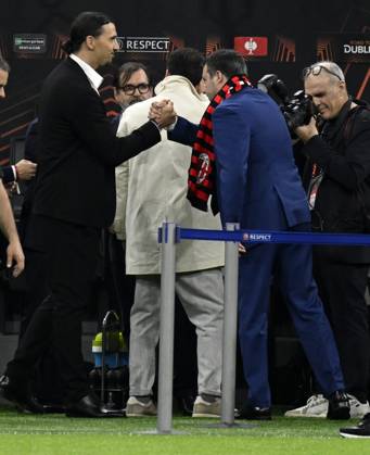 Foto IPP Paolo Bona Milano 11 04 2024 UEFA Europa League di Calcio stagione 2023 2024 partita Milan-Roma Nella foto Matteo Salvini con Zlatan Ibrahimovic a bordo campo Italy Photo Press Worldwide Copyright italy Italy ITALY Copyright: xR4924_italyphotopressx
