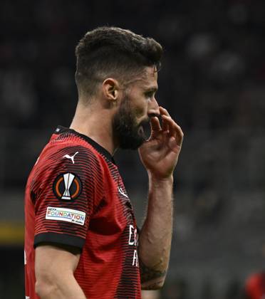 Foto IPP Paolo Bona Milano 11 04 2024 UEFA Europa League di Calcio stagione 2023 2024 partita Milan-Roma Nella foto Olivier Giroud Italy Photo Press Worldwide Copyright italy Italy ITALY Copyright: xR4924_italyphotopressx