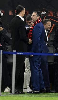 Foto IPP Paolo Bona Milano 11 04 2024 UEFA Europa League di Calcio stagione 2023 2024 partita Milan-Roma Nella foto Matteo Salvini con Zlatan Ibrahimovic a bordo campo Italy Photo Press Worldwide Copyright italy Italy ITALY Copyright: xR4924_italyphotopressx