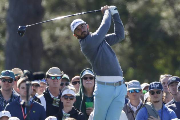 Max Homa tees off on the first hole in second round of the Masters Tournament at Augusta National Golf Club in Augusta, Georgia on Friday, April 12, 2024.  AUG20240412504 TANNENxMAURY