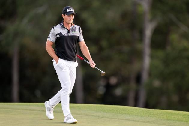 240412 Viktor Hovland of Norway looks dejected on the 18th green during the second round of the 2024 Masters Golf Tournament on April 12, 2024 in Augusta Photo Petter Arvidson BILDBYRAN kod PA PA0793 bbeng golf masters the masters Augusta us masters depp  Copyright: PETTERxARVIDSON BB240412PA074