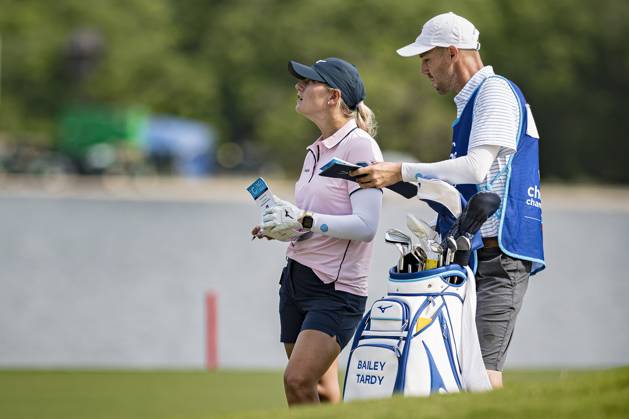 April 18, 2024, The Woodlands, Texas, USA: BAILEY TARDY checks the distance on the 9th fairway during round 1 of The Chevron Championship at The Club at Carlton Woods on April 18, 2024, in The Woodlands, Texas. The Woodlands USA - ZUMAp213 20240418_znp_p213_078 Copyright: xLynnxPenningtonx