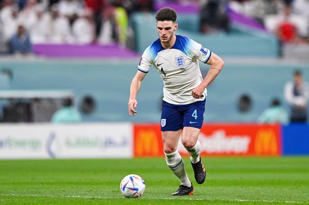 2022-12-10 Netherlands v Argentina - Quarter Final - FIFA World Cup, WM, Weltmeisterschaft, Fussball Qatar 2022 LUSAIL CITY, QATAR - DECEMBER 10: Declan Rice of England runs with the ball during the Quarter Final - FIFA World Cup Qatar 2022 match between Netherlands and Argentina at the Lusail Stadium on December 10, 2022 in Lusail City, Qatar (Photo by Pablo Morano BSR Agency) Lusail City Qatar Content not available for redistribution in The Netherlands directly or indirectly through any third parties. Copyright: xBSRxAgencyx
