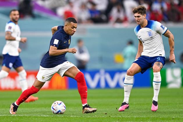 2022-12-10 Netherlands v Argentina - Quarter Final - FIFA World Cup, WM, Weltmeisterschaft, Fussball Qatar 2022 LUSAIL CITY, QATAR - DECEMBER 10: Kylian Mbappe of France and John Stones of England during the Quarter Final - FIFA World Cup Qatar 2022 match between Netherlands and Argentina at the Lusail Stadium on December 10, 2022 in Lusail City, Qatar (Photo by Pablo Morano BSR Agency) Lusail City Qatar Content not available for redistribution in The Netherlands directly or indirectly through any third parties. Copyright: xBSRxAgencyx
