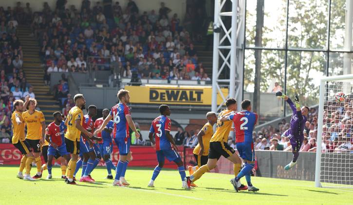 Crystal Palace v Wolverhampton Wanderers - Premier League - Selhurst Park September 3, 2023, London: London, England, 3rd September 2023. Hwang Hee-Chan of Wolverhampton Wanderers scores to make it 1-1 during the Premier League match at Selhurst Park, London. London EDITORIAL USE ONLY Copyright: xx ZUMA-20230903_faf_si1_092.jpg PaulxTerryx csmphotothree148831