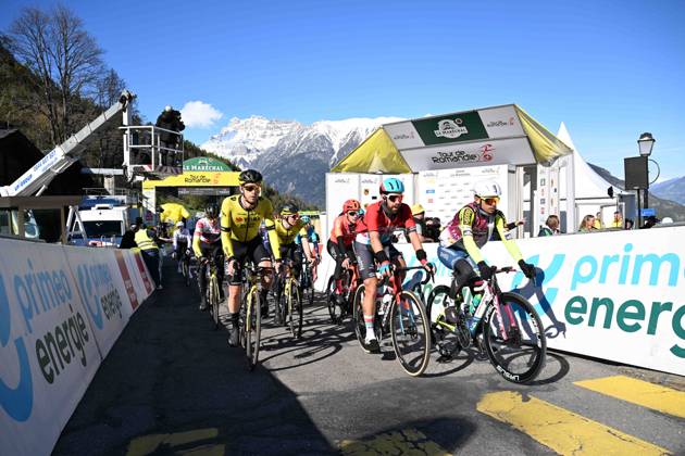 25-04-2024 Tour De Romandie; Tappa 02 Fribourg - Les Marecottes; 2024, Lotto - Dstny; 2024, Corratec - Vini Fantini; De Gendt, Thomas; Amella, Matteo; Les Marecottes;