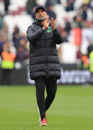 London, England, 27th April 2024. Jurgen Klopp, Manager of Liverpool applauds the fans after the Premier League match at the London Stadium, London. Picture credit should read: Paul Terry Sportimage EDITORIAL USE ONLY. No use with unauthorised audio, video, data, fixture lists, club league logos or live services. Online in-match use limited to 120 images, no video emulation. No use in betting, games or single club league player publications. SPI-3108-0049