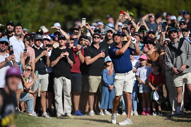 LIV GOLF ADELAIDE, Bryson DeChambeau during the final round of LIV Golf Adelaide at the Grange Golf Club in Adelaide, Sunday, April 28, 2024. ( NO ARCHIVING, EDITORIAL USE ONLY, NO USE IN BOOKS WITHOUT CONSENT ADELAIDE SOUTH AUSTRALIA AUSTRALIA  Copyright: xMICHAELxERREYx 20240428124913462193