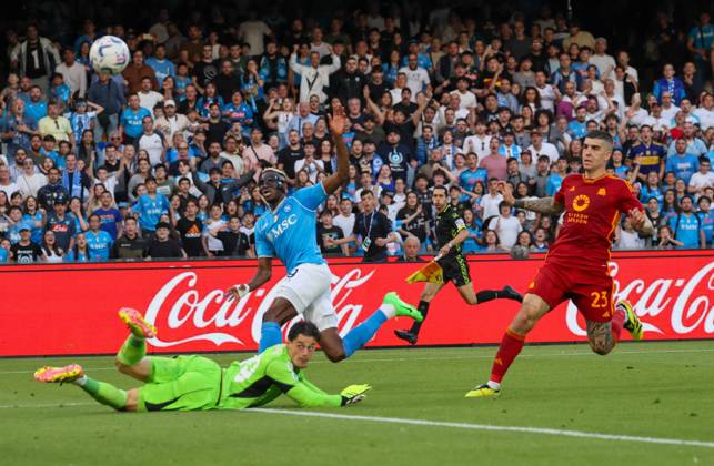 Serie A championship football match - 2023 24 Napoli vs Roma 04 28 2024 Naples, Diego Armando Maradona Stadium, football match valid for the 2023 24 Serie A championship between SSC Napoli vs AC Roma In the picture: Victor Osimhen of SSC Napoli - Mile Svilar (AS Roma) NAPOLI stadio Diego Armando Maradona CAMPANIA ITALIA Copyright: xFABIOxSASSOxFabioxSassox 2L8A4103-2