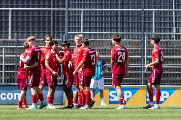 A Junioren Bundesliga West 1 FC Koeln U19 SC Paderborn 07 U19, 05 05 2024 SC Paderborn 07 U19 in jubilation A Junioren Bundesliga West 1 FC Koeln U19 SC Paderborn 07 U19, Franz Kremer Stadion, 05 05 2024 Copyright: xBEAUTIFULxSPORTS Buriakovx
