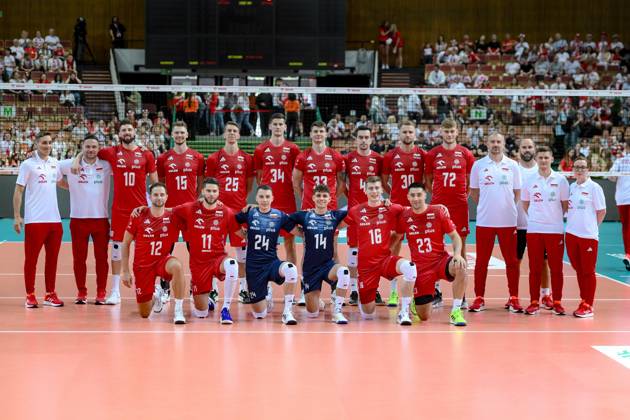 KATOWICE 15.05.2024 MECZ TOWARZYSKI SIATKOWKA: POLSKA - NIEMCY --- INTERNATIONAL VOLLEYBALL FRIENDLY MATCH: POLAND - GERMANY N Z REPREZENTACJA POLSKI POLISH VOLLEYBALL TEAM GRUPOWE FOT. PAWEL PIOTROWSKI 400mm.pl NEWSPIX.PL --- Newspix.pl POLAND OUT!  20240515PAP044