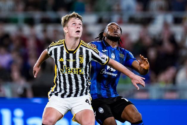 Atalanta BC v Juventus FC - Coppa Italia 2023 2024 Final Hans Nicolussi Caviglia of Juventus FC and Ederson of Atalanta BC xb during the Coppa Italia 2023 2024 Frecciarossa final match between Atalanta BC and Juventus FC at Stadio Olimpico on May 15, 2024 in Rome, Italy. Rome Stadio Olimpico Lazio Italy Copyright: xGiuseppexMaffiax FinaleCoppaItalia-Atalanta-Juventus_150524_DSC2291