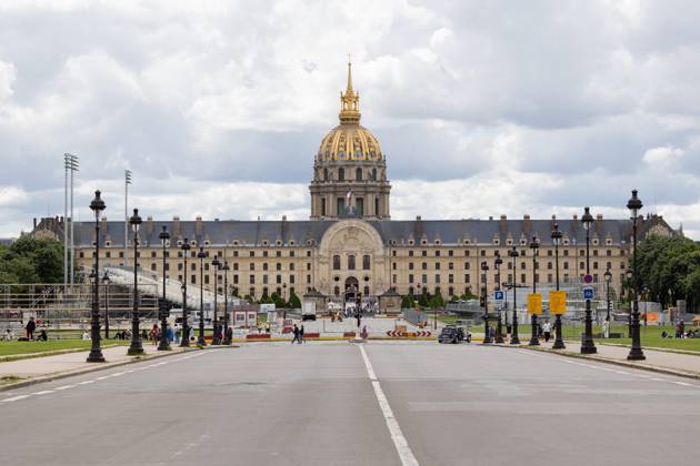 Construction work underway as Paris prepares to host 2024 Olympic Games, Olympische Spiele, Olympia, OS Alexis Sciard IP3; Paris, France, May 17, 2024 - Some roads are closed near Invalides and the Pont Alexandre III because of the preparation for the 2024 Olympic Games. The Paris 2024 Olympic Games will be held from July 26 to August 11, 2024, for 16 days. PARIS 2024, PREPARATION, ILLUSTRATION, ASSEMBLEE NATIONALE, CHANTIER, JEUX OLYMPIQUES, LIEU TOURISTIQUE, JO Copyright: xIP3xPRESS MAXPPPxAlexisxSciardx IP3ASCI24051753 IP3ASCI24051753