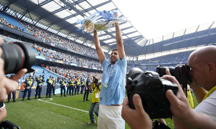 Manchester, England, 19th May 2024. Rodri of Manchester City celebrates with the Premier league trophy during the Premier League match at the Etihad Stadium, Manchester. Picture credit should read: Andrew Yates Sportimage EDITORIAL USE ONLY. No use with unauthorised audio, video, data, fixture lists, club league logos or live services. Online in-match use limited to 120 images, no video emulation. No use in betting, games or single club league player publications. SPI-3159-0068