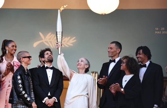 Paris 2024, Olympic torch relay makes a stop at the Cannes Film Festival