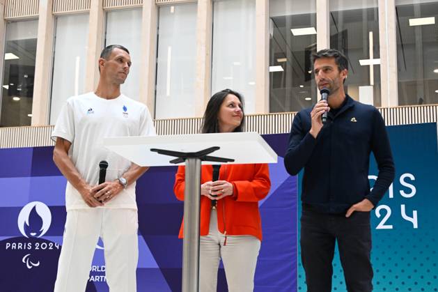 Alexis Hanquinquant ( France ) , Beatrice Dupuy ( pdg Procter Gamble France) and Tony Estanguet ( president JO 2024 ) during the presentation of podiums Olympic and Paralympic Games at Le Pulse on May 23, 2024 in Saint Denis, France. ( Photo by federico pestellini panoramic ) - PARIS 2024 : Presentation des podiums des Jeux Olympiques et Paralympiques - Saint Denis - 23 05 2024 FedericoPestellini Panoramic 