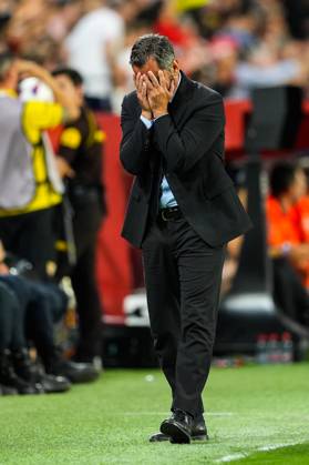 May 26, 2024, Sevilla, Sevilla, SPAIN: Quique Sanchez Flores, head coach of Sevilla FC, gestures during the Spanish league, LaLiga EA Sports, football match played between Sevilla FC and FC Barcelona, Barca at Ramon Sanchez-Pizjuan stadium on May 26, 2024, in Sevilla, Spain. Sevilla SPAIN - ZUMAa181 20240526_zaa_a181_125 Copyright: xJoaquinxCorcherox