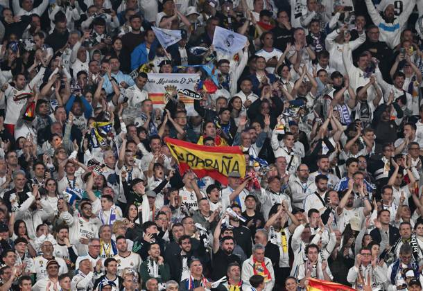 01 06 2024, xfux, Football UEFA Champions League Final 2024, Borussia Dortmund Real Madrid, emspor, v l Fans Real Madrid DFL DFB REGULATIONS PROHIBIT ANY USE OF PHOTOGRAPHS as IMAGE SEQUENCES and or QUASI VIDEO London