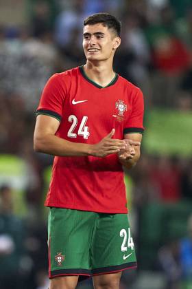 Portugal V Finland - International Friendly, Länderspiel, Nationalmannschaft Antonio Silva of Portugal is showing appreciation to the fans at the end of the international friendly match between Portugal and Finland at Jose Alvalade Stadium in Lisbon, Portugal, on June 04, 2024. Lisbon Portugal  Copyright: xJosexManuelxAlvarezxReyx originalFilename:alvarezrey-notitle240604_np5l3