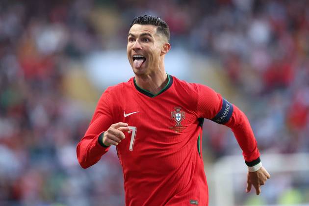 Portugal, Aveiro, 11 06 2024 EURO 2024 Friendly match before the UEFA EURO 2024 in Germany 2024 Portugal Ireland v l , Cristiano Ronaldo Portugal scores the goal for 2 0, Goal celebration, celebrate the goal Copyright: JoaquimxFerreira