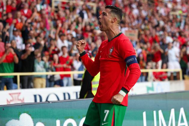 Portugal, Aveiro, 11 06 2024 EURO 2024 Friendly match before the UEFA EURO 2024 in Germany 2024 Portugal Ireland v l , Cristiano Ronaldo Portugal scores the goal for 2 0, Goal celebration, celebrate the goal Copyright: JoaquimxFerreira