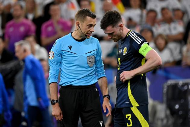 14 06 2024, xjrdrx, European Football Championship 2024, Germany Scotland emspor, v l Referee Clement Turpin France Andrew Robertson Team Scotland DFL DFB REGULATIONS PROHIBIT ANY USE OF PHOTOGRAPHS as IMAGE SEQUENCES and or QUASI VIDEO Munich