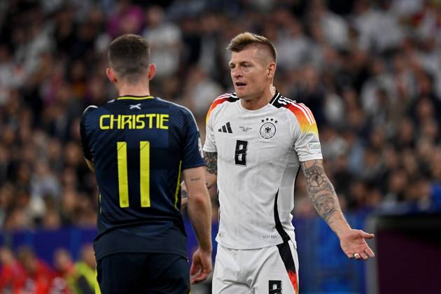 14 06 2024, xjrdrx, European Football Championship 2024, Germany Scotland emspor, v l Ryan Christie Team Scotland Toni Kroos German National Football Team DFB DFL DFB REGULATIONS PROHIBIT ANY USE OF PHOTOGRAPHS as IMAGE SEQUENCES and or QUASI VIDEO Munich