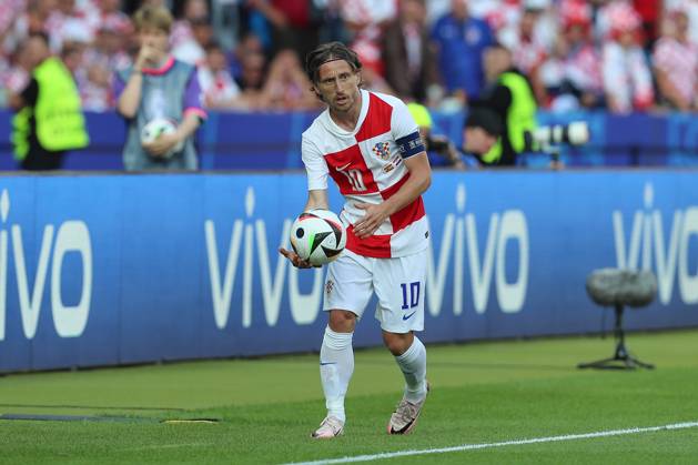15 06 2024, xtgx, Football EM 2024, Spain Croatia emspor, v l Luka Modric Krotaien, 10 ab DFL DFB REGULATIONS PROHIBIT ANY USE OF PHOTOGRAPHS as IMAGE SEQUENCES and or QUASI VIDEO Berlin