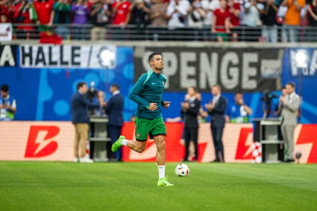 Portugal v Czech Republic, UEFA EURO, EM, Europameisterschaft,Fussball 2024, Leipzig, Germany Leipzig, Germany. 18th, June 2024. Cristiano Ronaldo (7) of Portugal is warming up before the UEFA Euro 2024 match in Group F between Portugal and Czech Republic at Red Bull Arena in Leipzig. Leipzig Germany Copyright: xGonzalesxPhoto FrederikkexJensenx