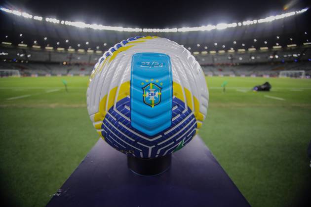 Cruzeiro x Fluminense BELO HORIZONTE, MG - 19.06.2024: CRUZEIRO X FLUMINENSE - (77333) Cruzeiro x Fluminense: Game Ball, with the CBF Logo. Match between Cruzeiro x Fluminense, valid for the tenth round of the 2024 Brazilian Championship, on the evening of this fourth day (19), held at Mineirão, Belo Horizonte, Brazil. (Photo: Allan Calisto Fotoarena) x2558253x  AllanxCalisto