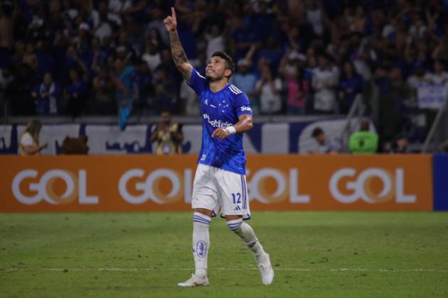 Cruzeiro x Fluminense BELO HORIZONTE, MG - 19.06.2024: CRUZEIRO X FLUMINENSE - (77333) Cruzeiro x Fluminense: With two goals from William Cruzeiro beats Fluminese. Match between Cruzeiro x Fluminense, valid for the tenth round of the 2024 Brazilian Championship, on the evening of this fourth day (19), held at Mineirão, Belo Horizonte, Brazil. (Photo: Allan Calisto Fotoarena) x2558541x  AllanxCalisto