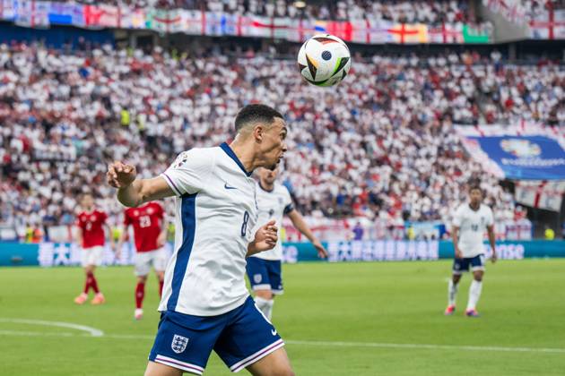 240620 Trent Alexander Arnold of England during the UEFA Euro 2024 Football Championship match between Denmark and England on June 20, 2024 in Frankfurt Photo Mathias Bergeld BILDBYRAN code MB MB0939 fotboll football soccer fotballs em europamästerskap em uefa euro uefa european football championship euro 2024 danmark denmark england bbeng Copyright: MATHIASxBERGELD BB240620MB065