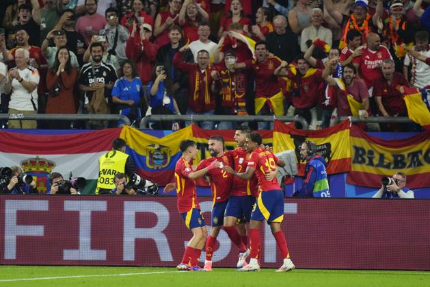 Spain v Italy: Group B - UEFA EURO, EM, Europameisterschaft,Fussball 2024 Spanish players celebrate after scoring his sides first goal during the UEFA EURO 2024 group stage match between Spain and Italy at Arena AufSchalke on June 20, 2024 in Gelsenkirchen, Germany. Gelsenkirchen Germany  Copyright: xJosexBretonx originalFilename:breton-spainvit240620_npqfJ