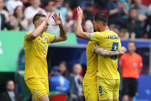 Dusseldorf, Germany 21.06.2024: Roman Yaremchuk of Ukraine score the goal 1-2 and celebrates during the UEFA EURO, EM, Europameisterschaft,Fussball 2024 group stage E football match between Slovakia vs Ukraine at Dusseldorf Arena in Dusseldorf Copyright: xx xx IPA_Agency_IPA47349420