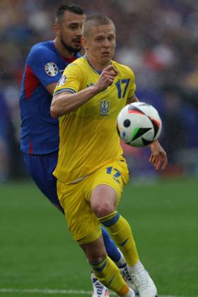 UEFA European Football Championship - UEFA EURO, EM, Europameisterschaft,Fussball 2024 - Slovakia vs Ukraine Dusseldorf, Germany 21.06.2024: Oleksandr Zinchenko of Ukraine during the UEFA EURO 2024 group stage E football match between Slovakia vs Ukraine at Dusseldorf Arena in Dusseldorf Dusseldorf Germany  Copyright: xIPAxSport ABACAx