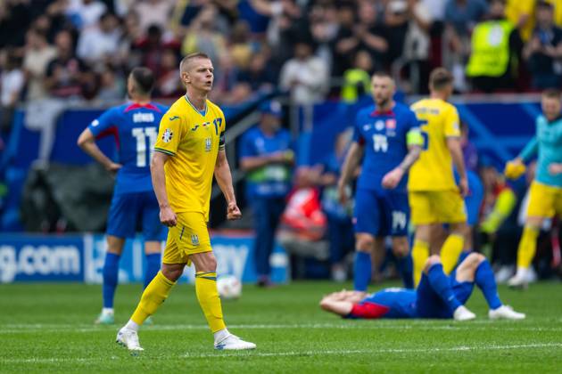 Slovakia v Ukraine: Group E - UEFA EURO, EM, Europameisterschaft,Fussball 2024 Oleksandr Zinchenko of Ukraine is celebrating victory during the UEFA EURO 2024 group stage match between Slovakia and Ukraine at D¸sseldorf Arena on June 21, 2024 in Dusseldorf, Germany. Duesseldorf Germany Copyright: xHeshamxElsherifx originalFilename:elsherif-notitle240621_npza8