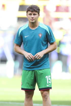 Turkey v Portugal, Dortmund Portugal Joao Neves warm up during the Turkey vs Portugal UEFA Group F match at the BVB Stadion, Dortmund, Germany on 22 June 2024 Editorial use only. All images are copyright Every Second Media Limited. No images may be reproduced without prior permission. Copyright: xIMAGO EveryxSecondxMediax ESM-1038-0044
